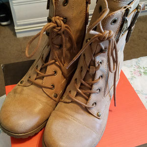 G by Guess Combat Boots 7.5